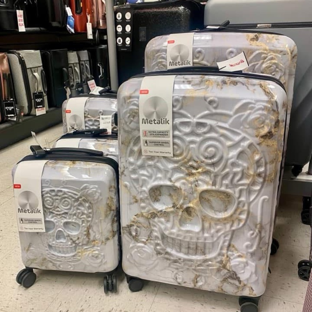 IT Luggage Skull 3D Embossed marbelized Hardside Spinner carryon Suitcase - Picture 6 of 11
